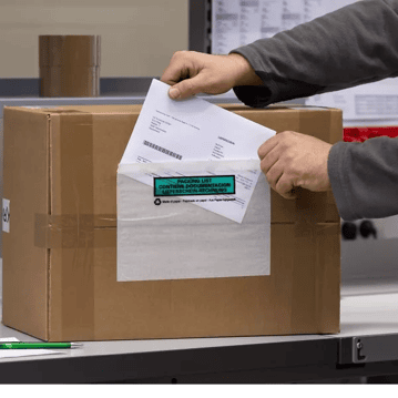 ABD außen am Paket anbringen