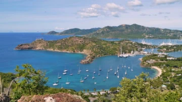 Paket nach Antigua versenden | Zoll, Kosten & Dauer